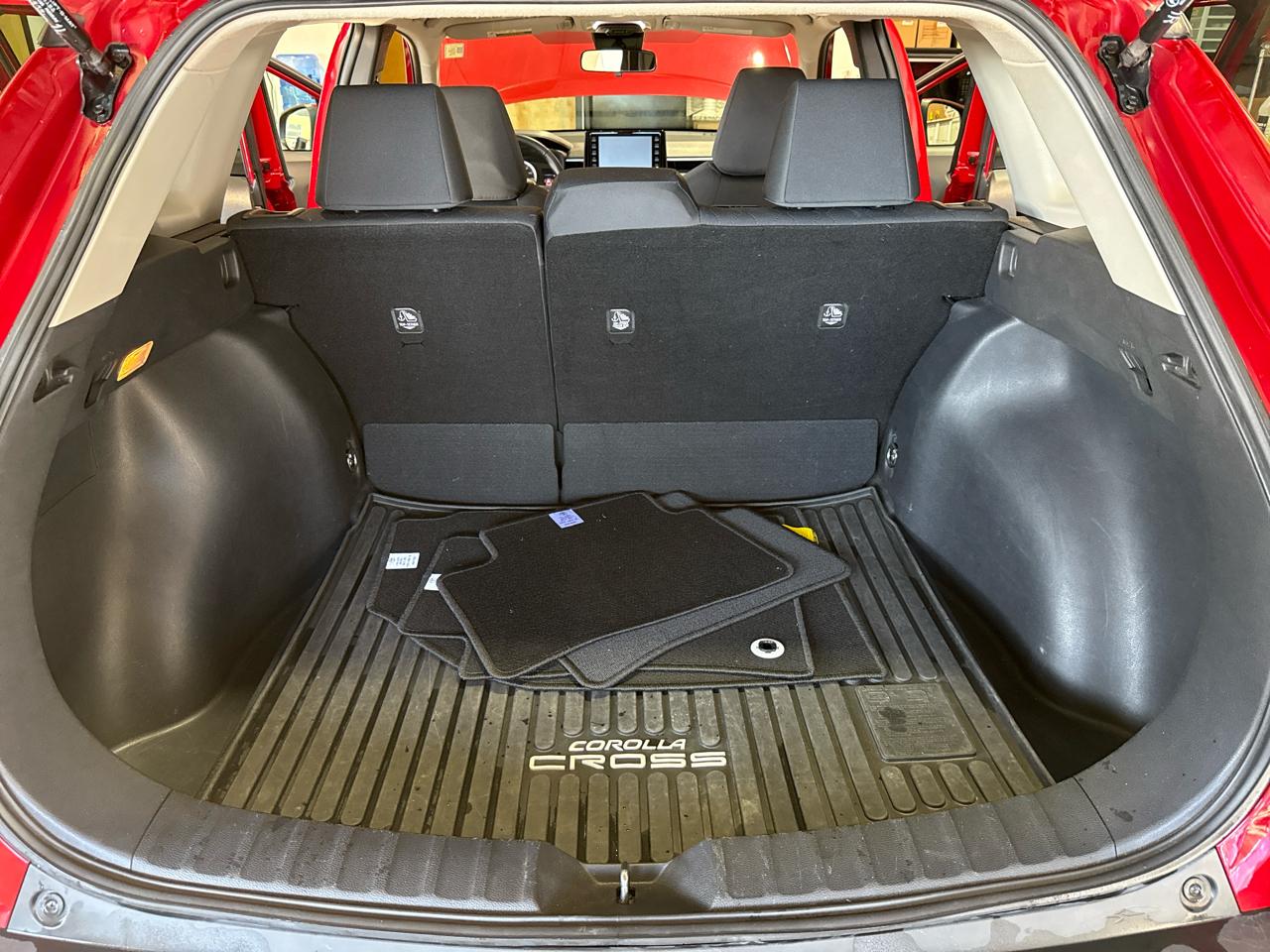 Toyota Corolla Cross LE 4D SUV FWD 2022