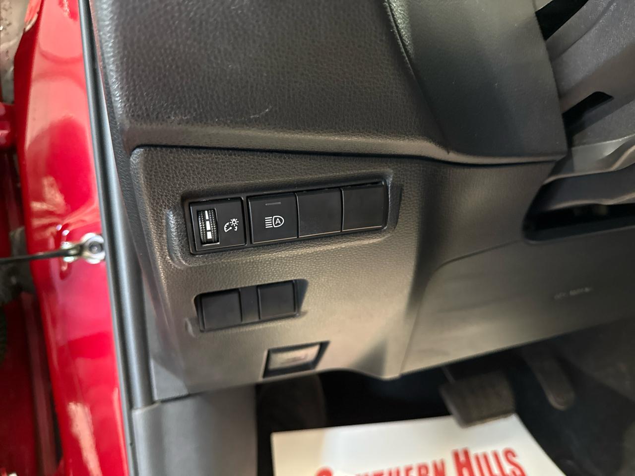 Toyota Corolla Cross LE 4D SUV FWD 2022