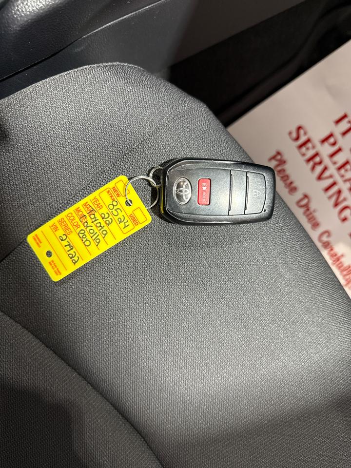 Toyota Corolla Cross LE 4D SUV FWD 2022