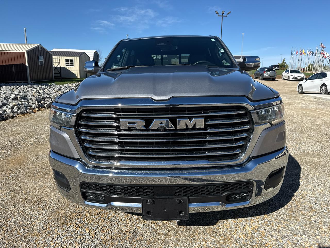 RAM 1500 Laramie Crew Cab 4WD SWB 2025