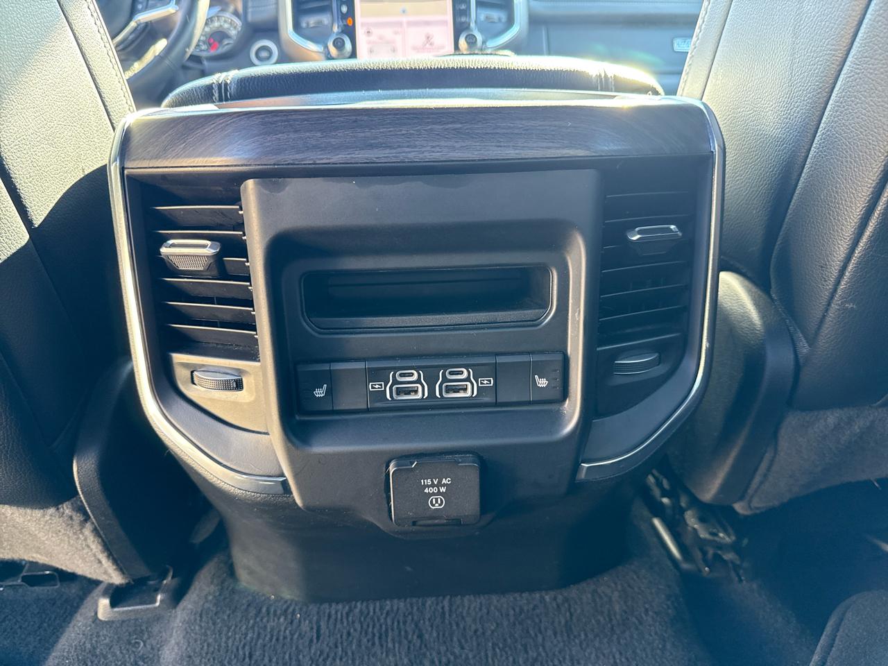 RAM 1500 Laramie Crew Cab 4WD SWB 2025