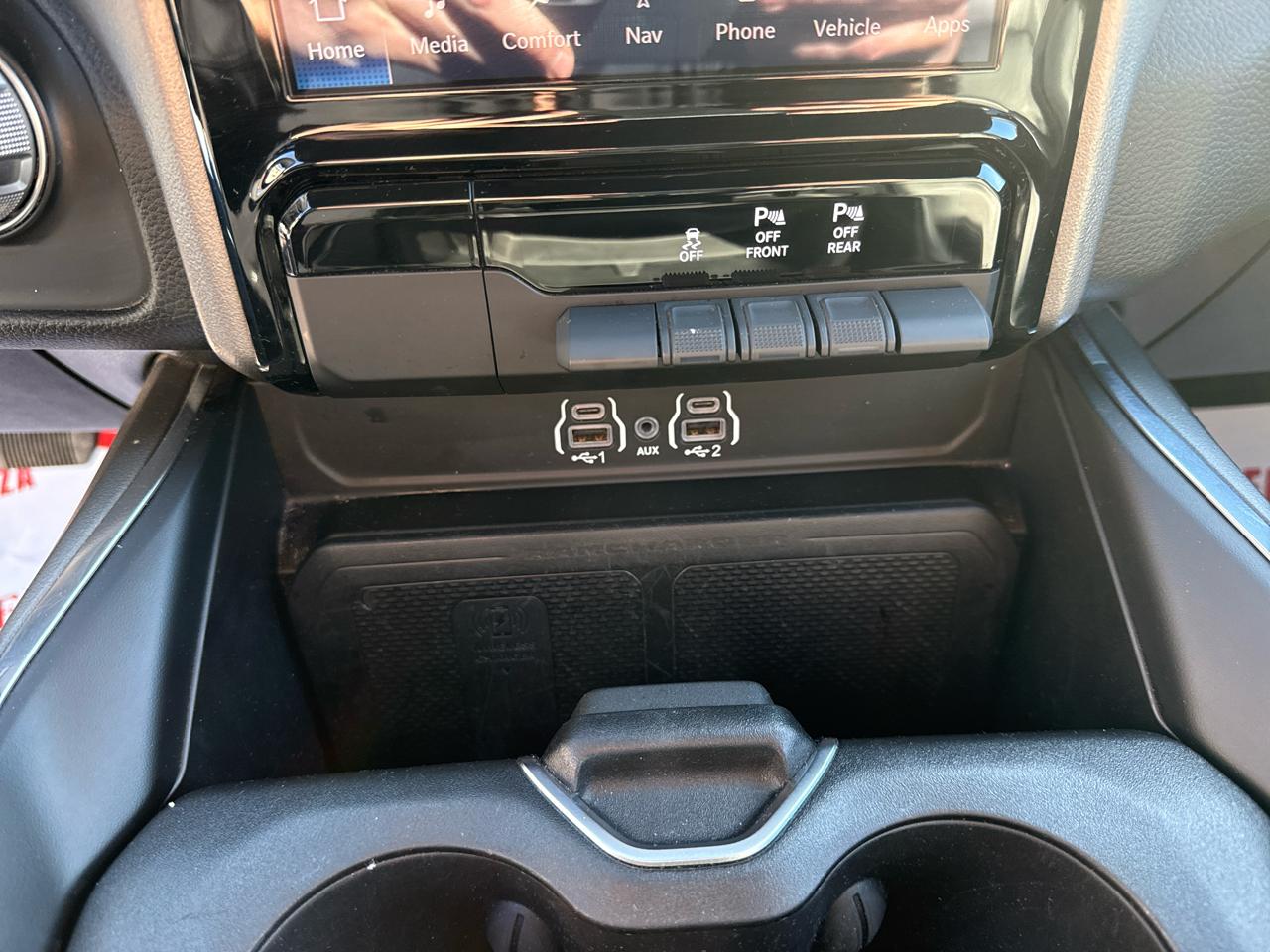 RAM 1500 Laramie Crew Cab 4WD SWB 2025