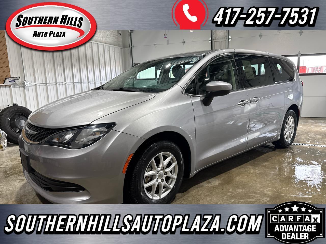 2020 Chrysler Voyager LX Wagon