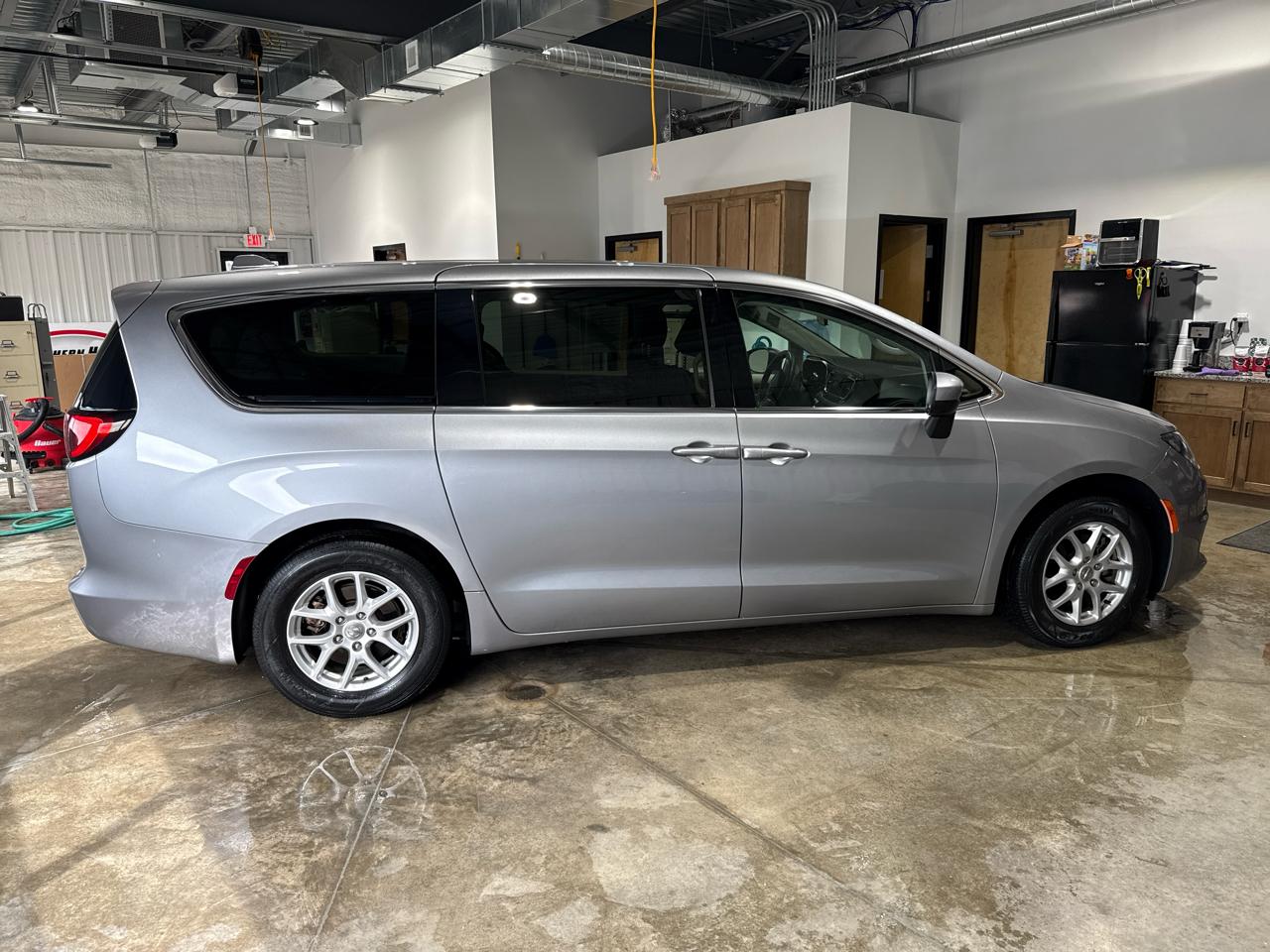 Chrysler Voyager LX Wagon 2020