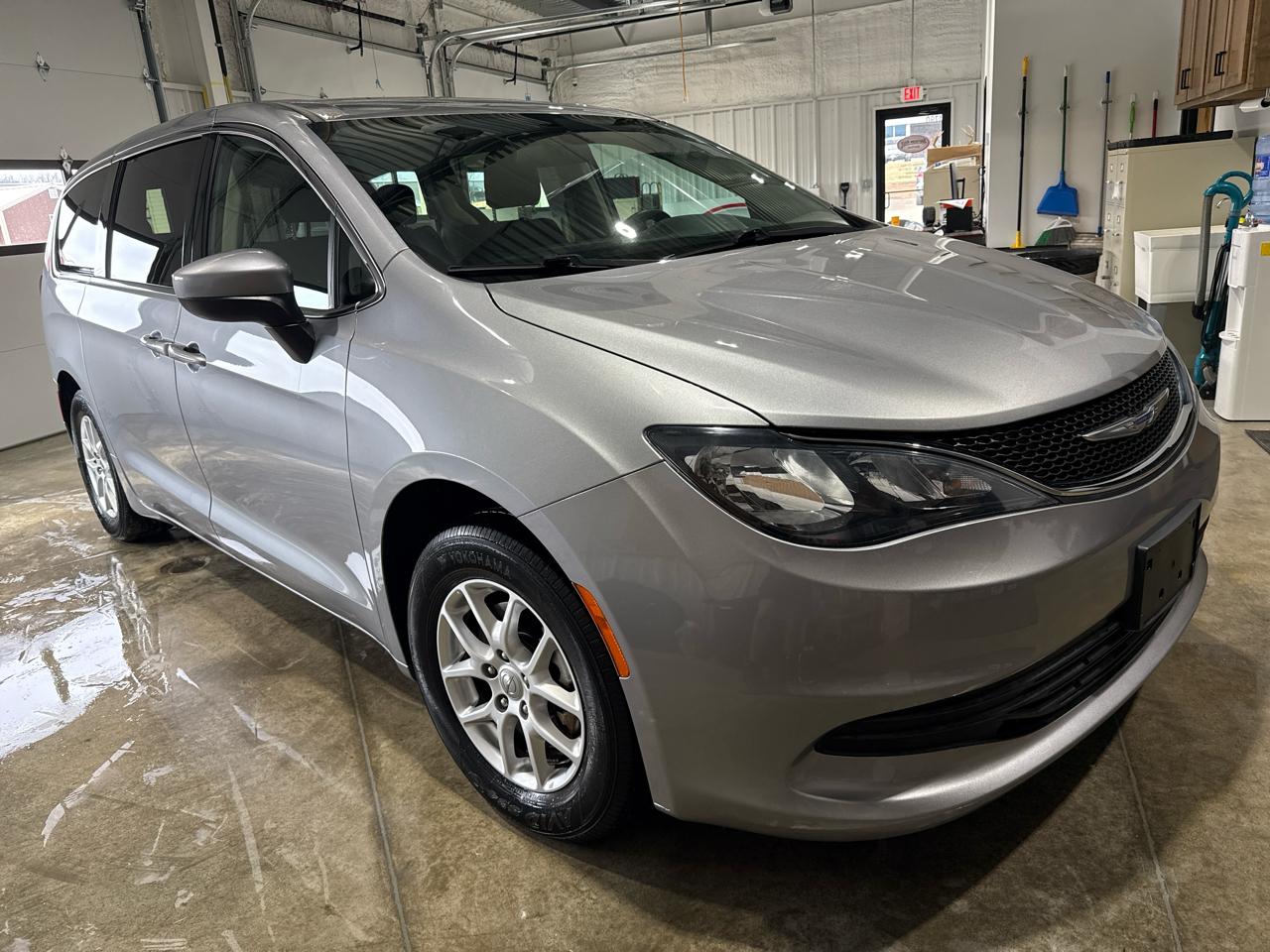 Chrysler Voyager LX Wagon 2020