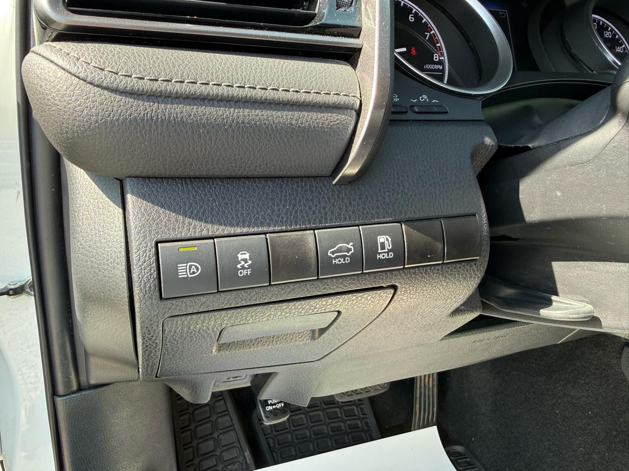 Toyota Camry LE 4D Sedan 2021