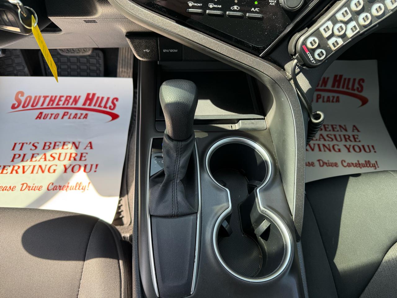 Toyota Camry LE 4D Sedan 2021