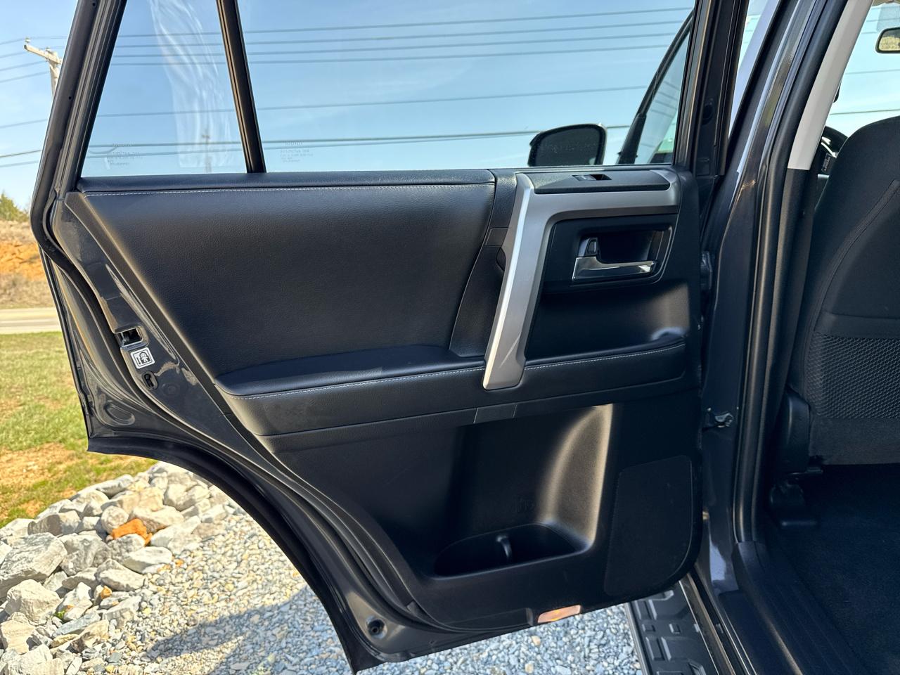 Toyota 4Runner SR5 V6 4D SUV 4WD 2024