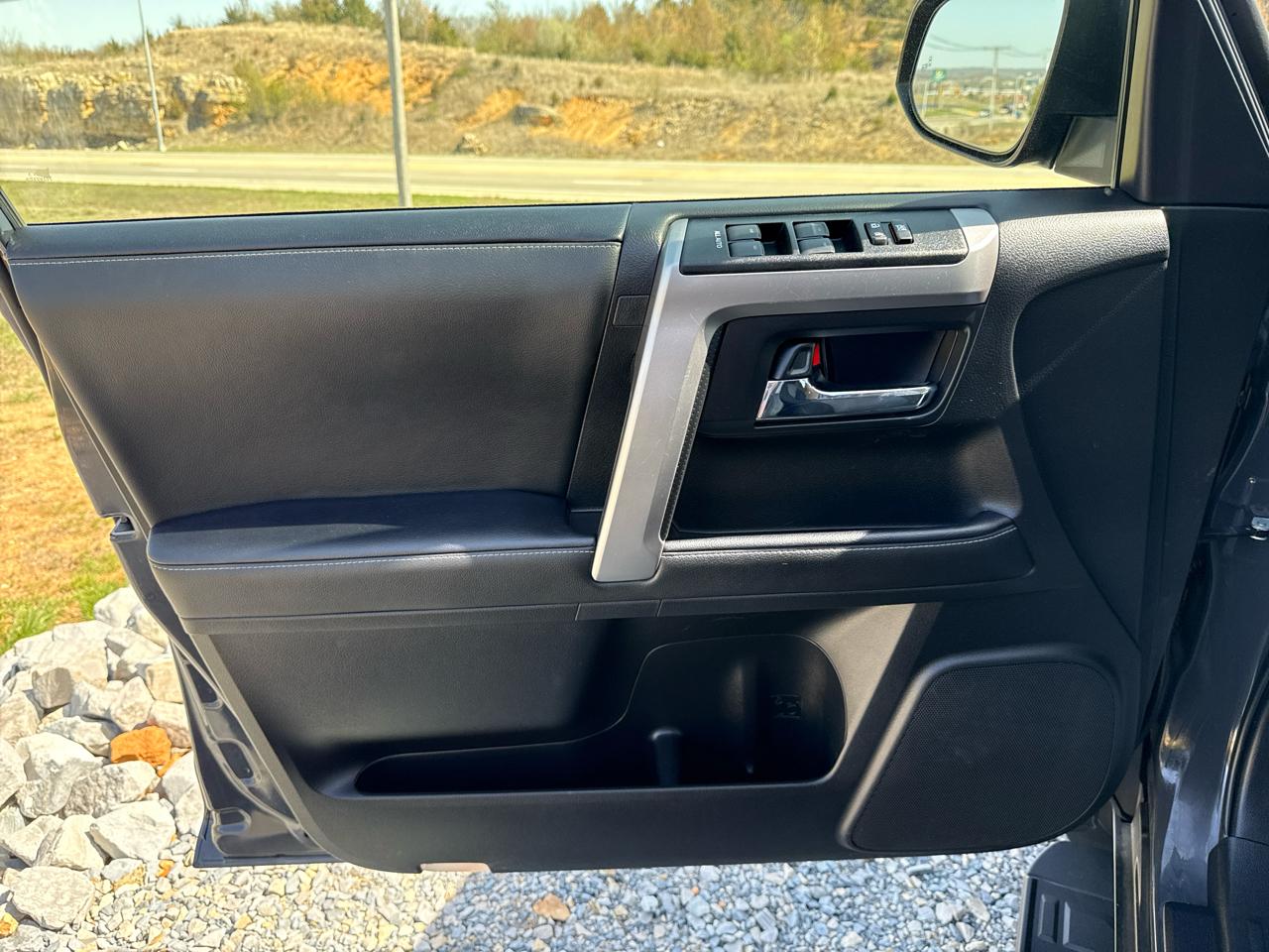 Toyota 4Runner SR5 V6 4D SUV 4WD 2024