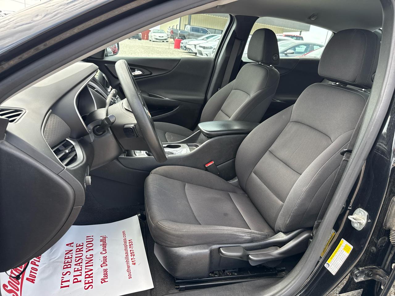 Chevrolet Malibu LS 4D Sedan 2020