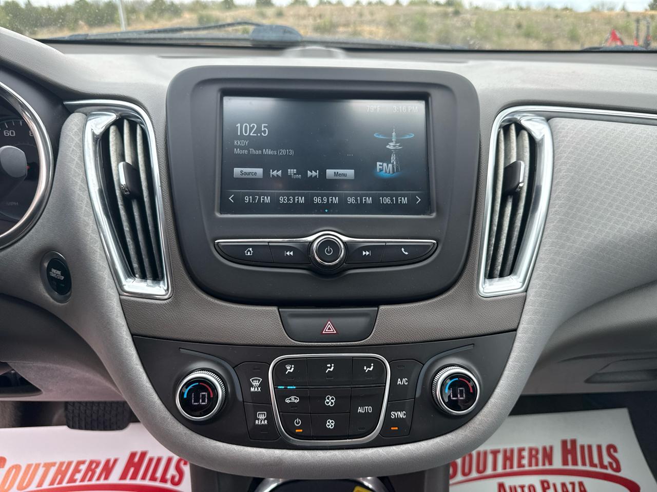 Chevrolet Malibu Hybrid 4D Sedan 2018