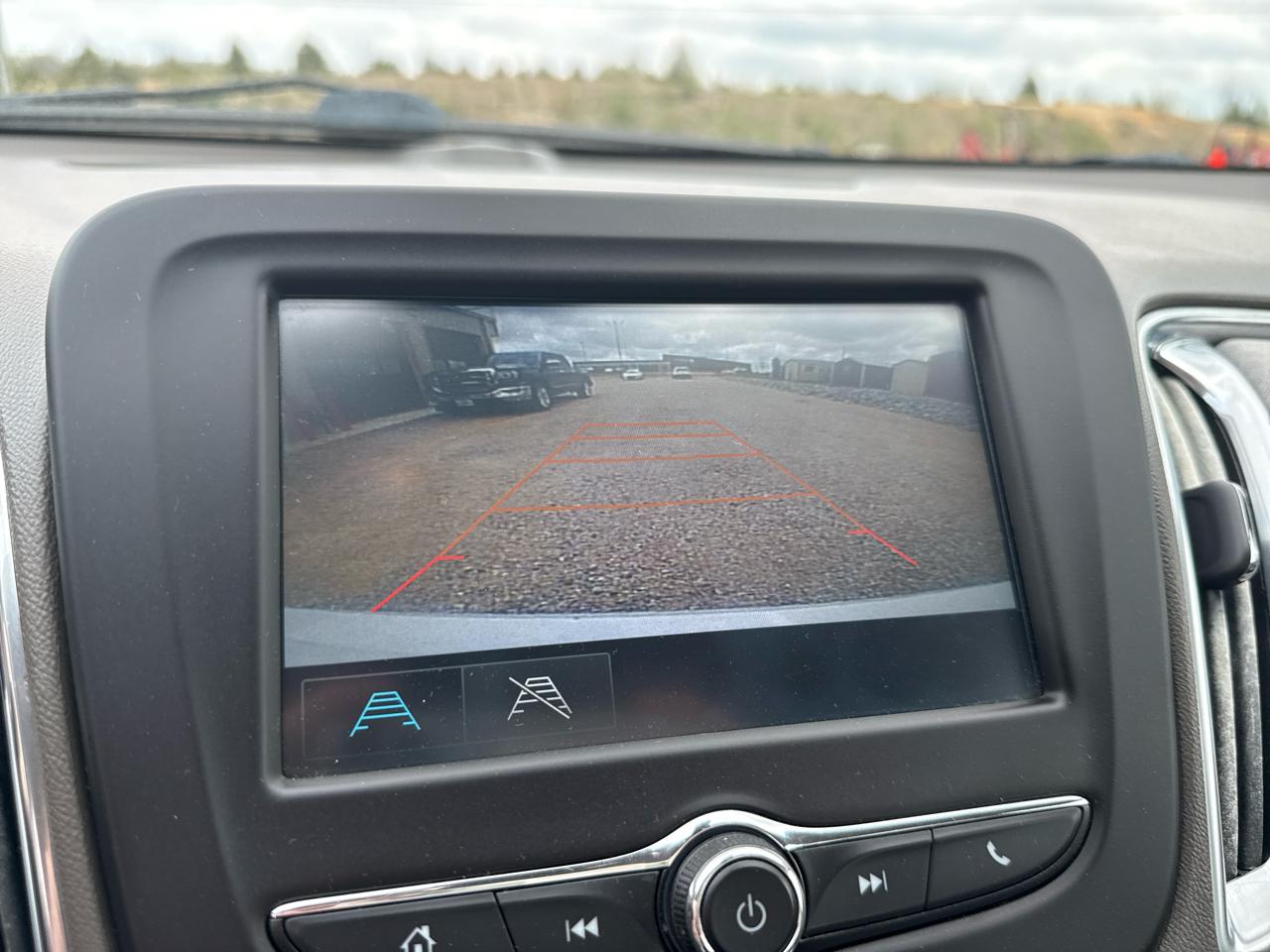 Chevrolet Malibu Hybrid 4D Sedan 2018