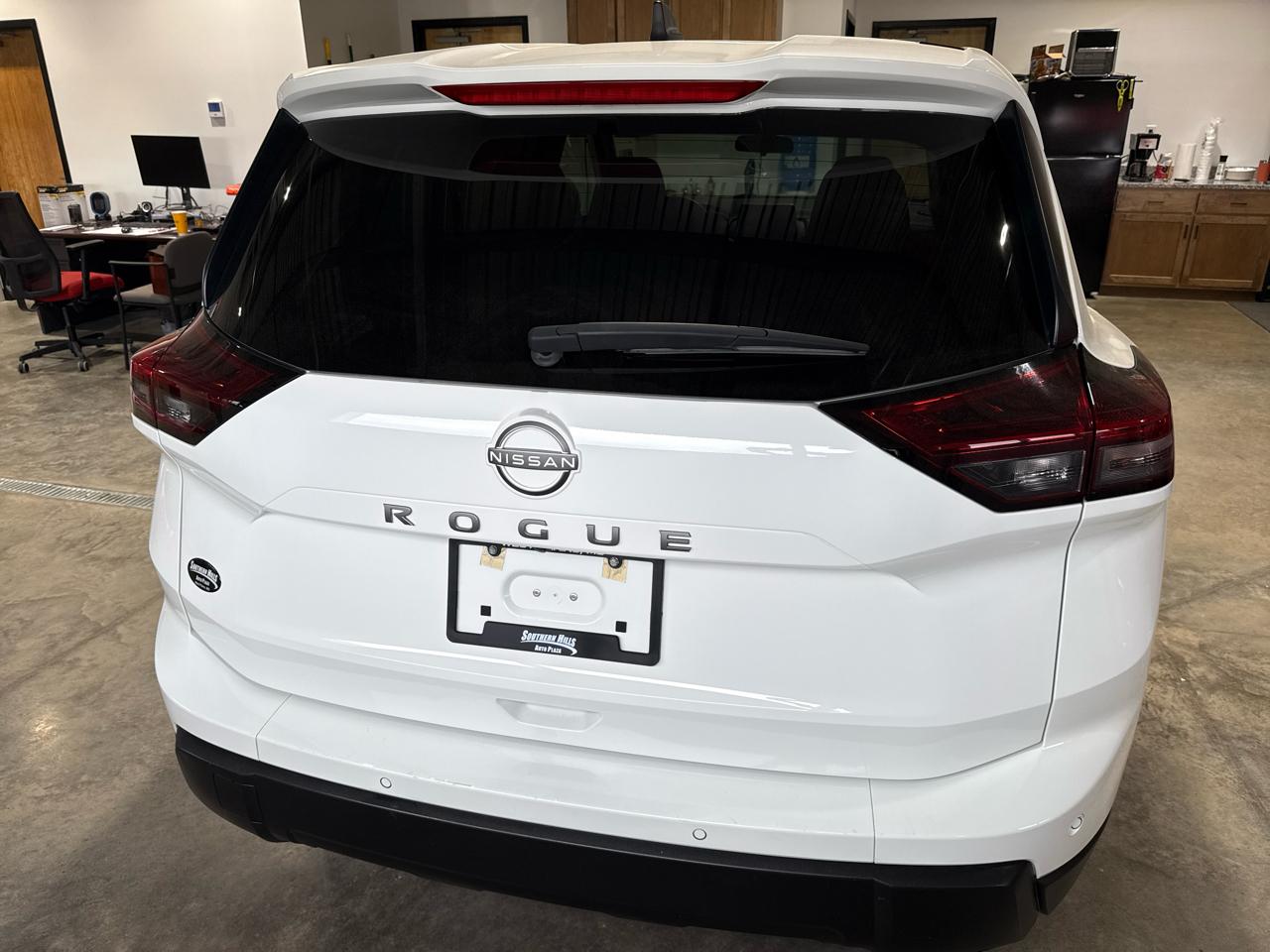 Nissan Rogue S 4D SUV FWD 2024