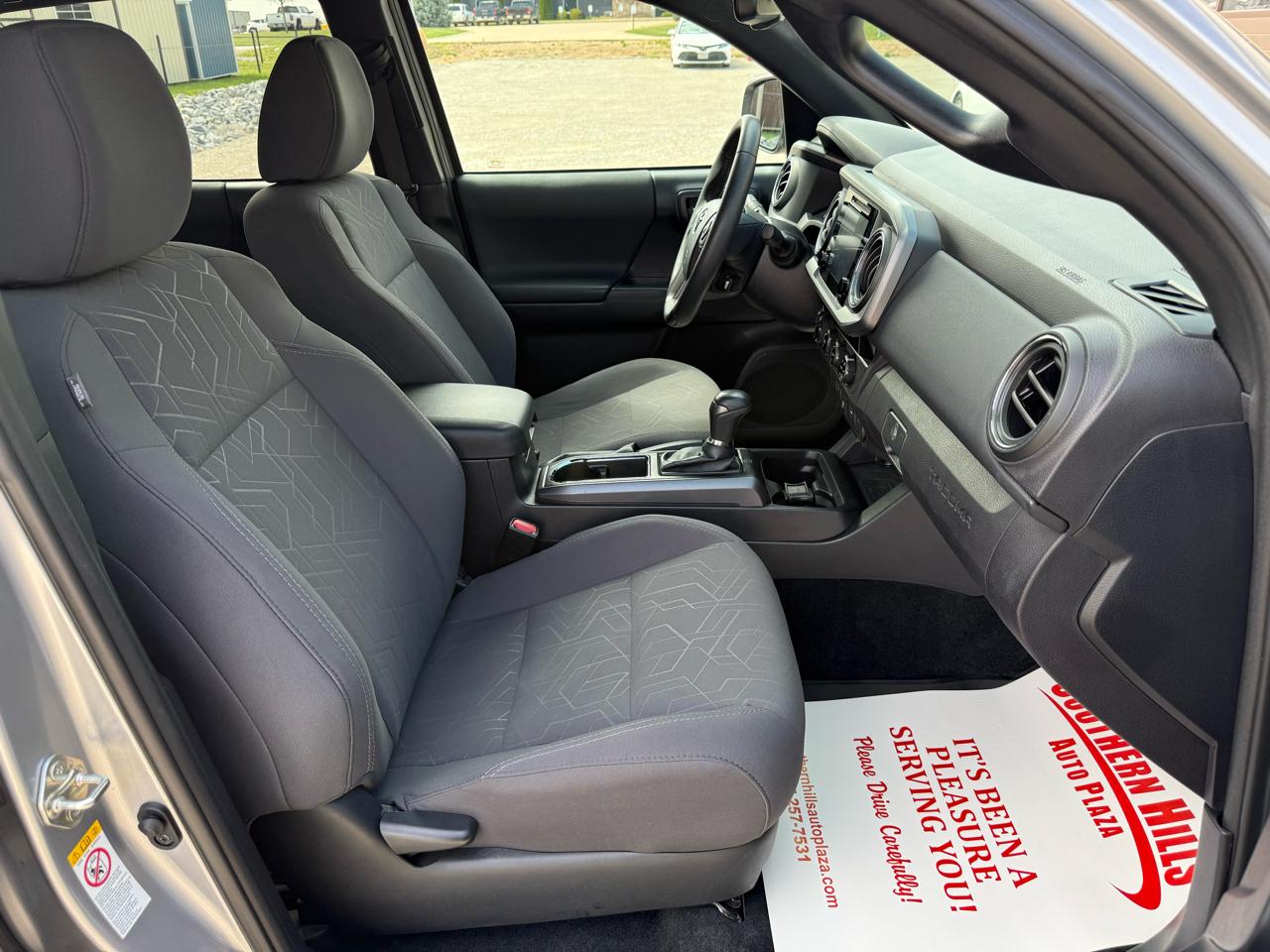 Toyota Tacoma SR Dbl Cab 4WD V6 at 2018