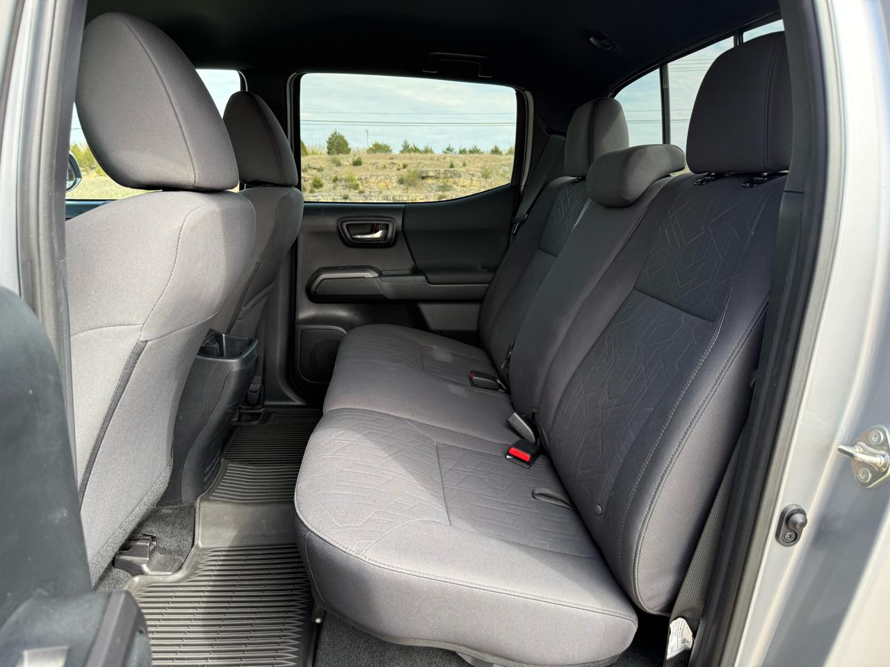 Toyota Tacoma SR Dbl Cab 4WD V6 at 2018