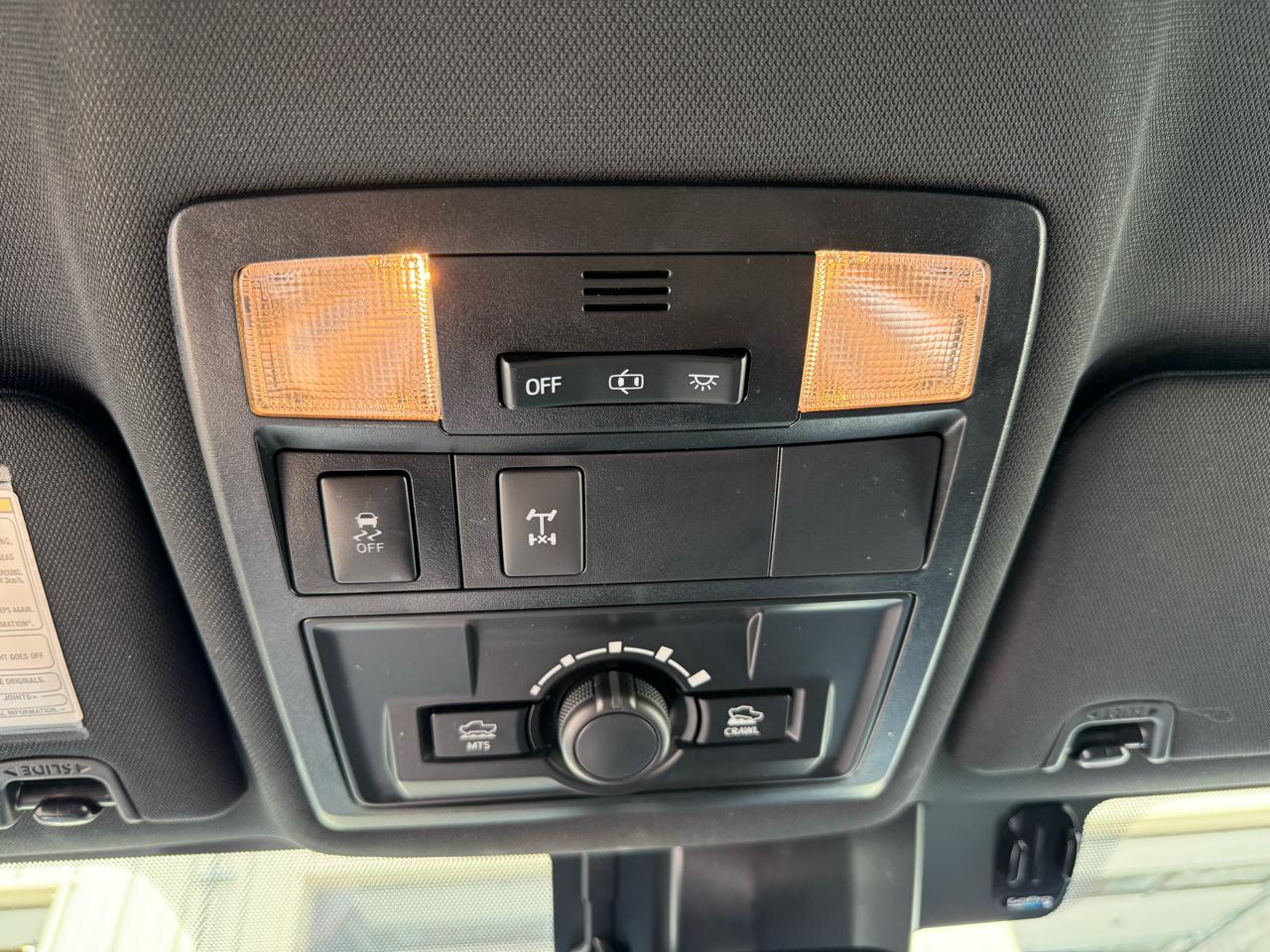 Toyota Tacoma SR Dbl Cab 4WD V6 at 2018