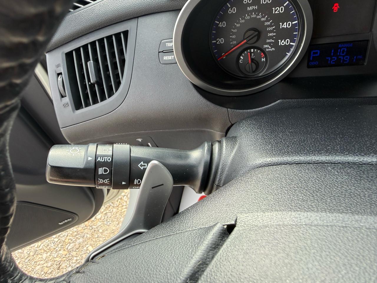 Hyundai Genesis Coupe Base 2D Coupe 3.8 2010