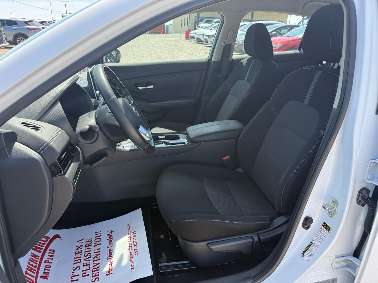 Nissan Sentra SV 4D Sedan 2022