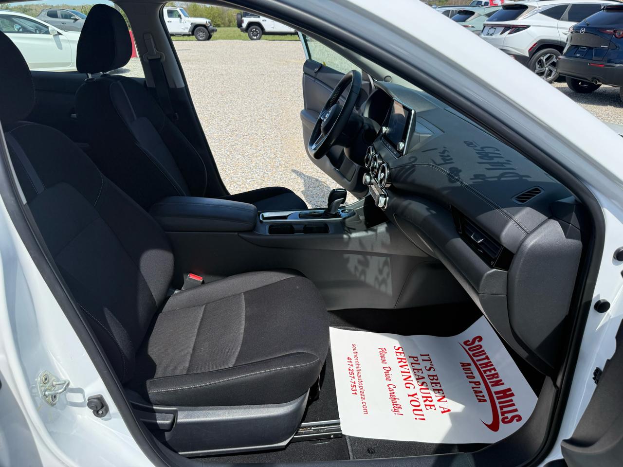 Nissan Sentra SV 4D Sedan 2022