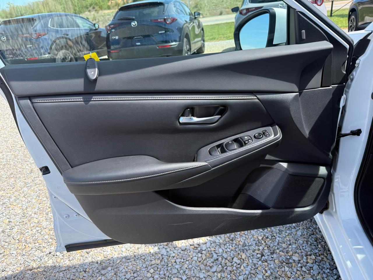 Nissan Sentra SV 4D Sedan 2022