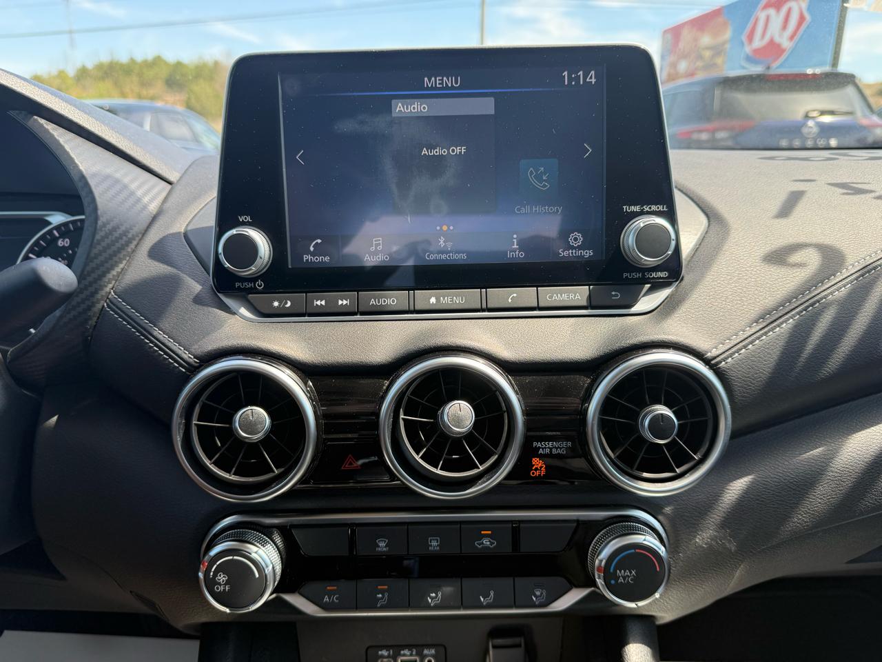 Nissan Sentra SV 4D Sedan 2022