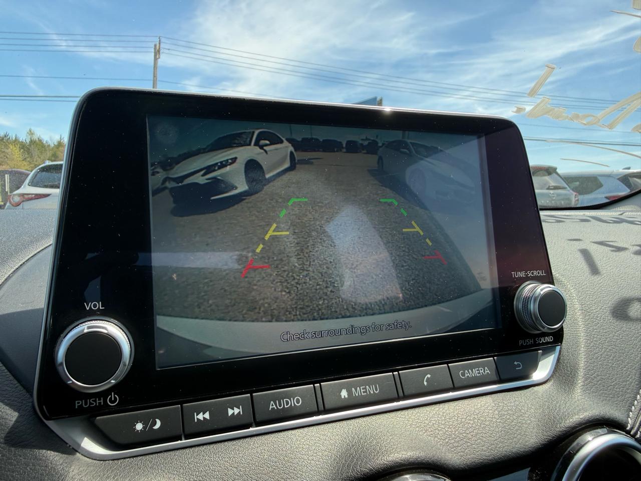 Nissan Sentra SV 4D Sedan 2022