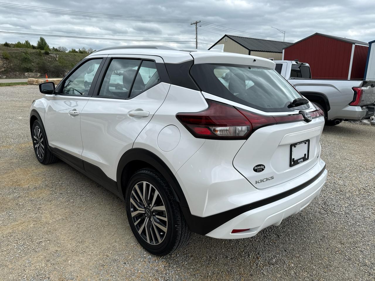 Nissan Kicks SV 4D SUV FWD 2023