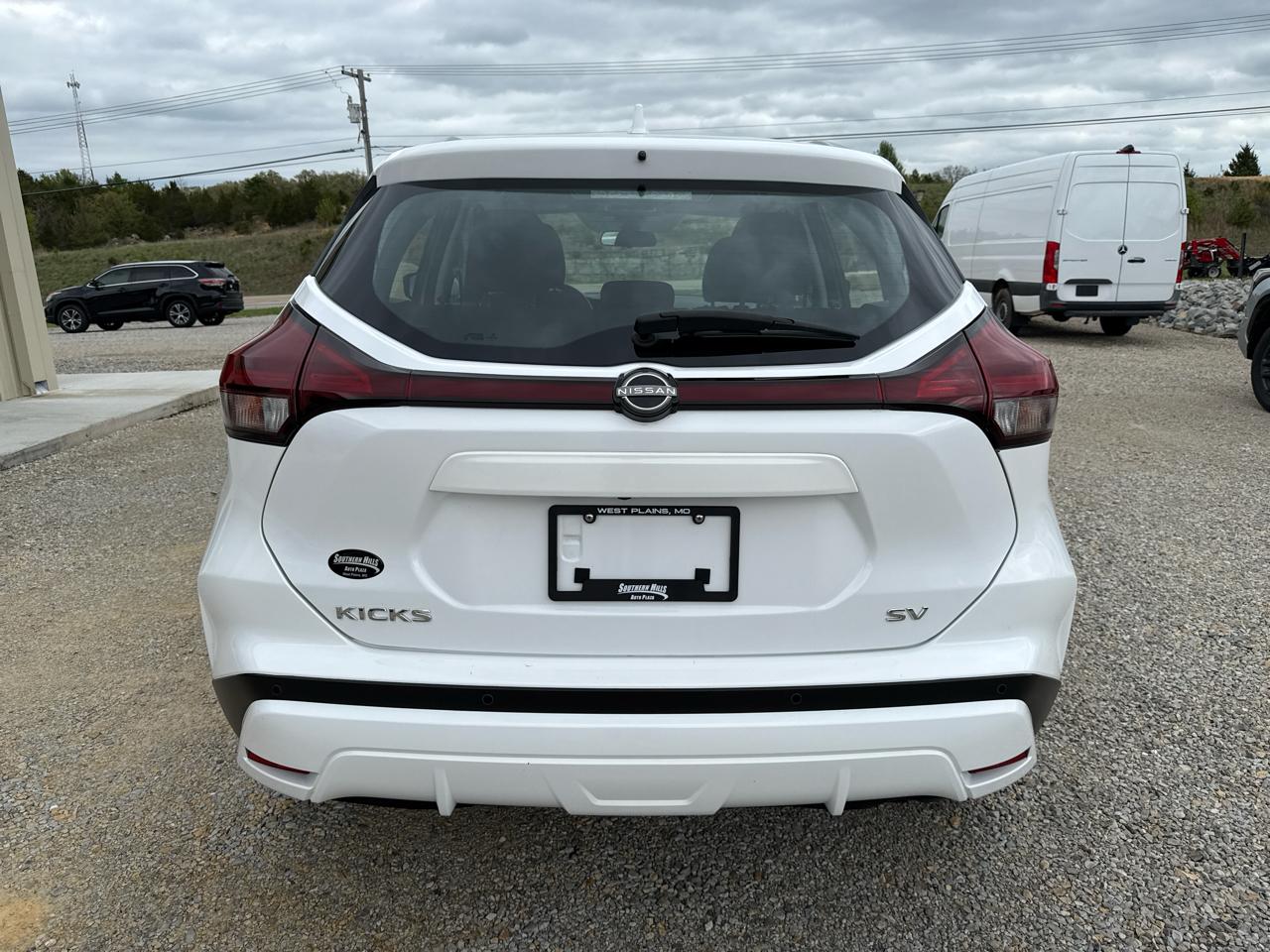 Nissan Kicks SV 4D SUV FWD 2023