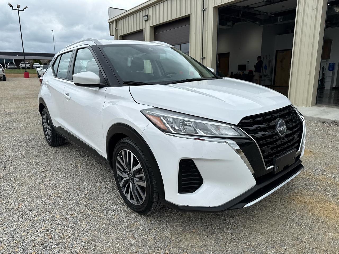 Nissan Kicks SV 4D SUV FWD 2023