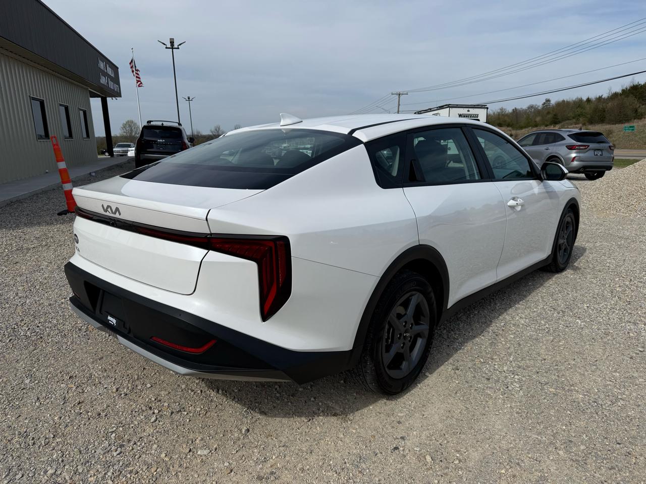 Kia K4 LX 4D Sedan FWD 2025