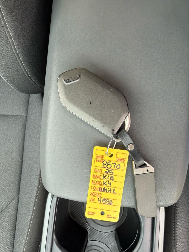 Kia K4 LX 4D Sedan FWD 2025