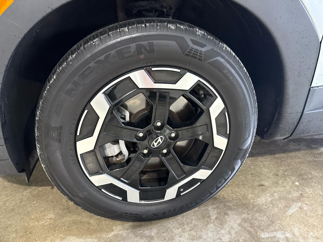 Hyundai Santa Fe SEL 4D SUV FWD 2.5L 2025