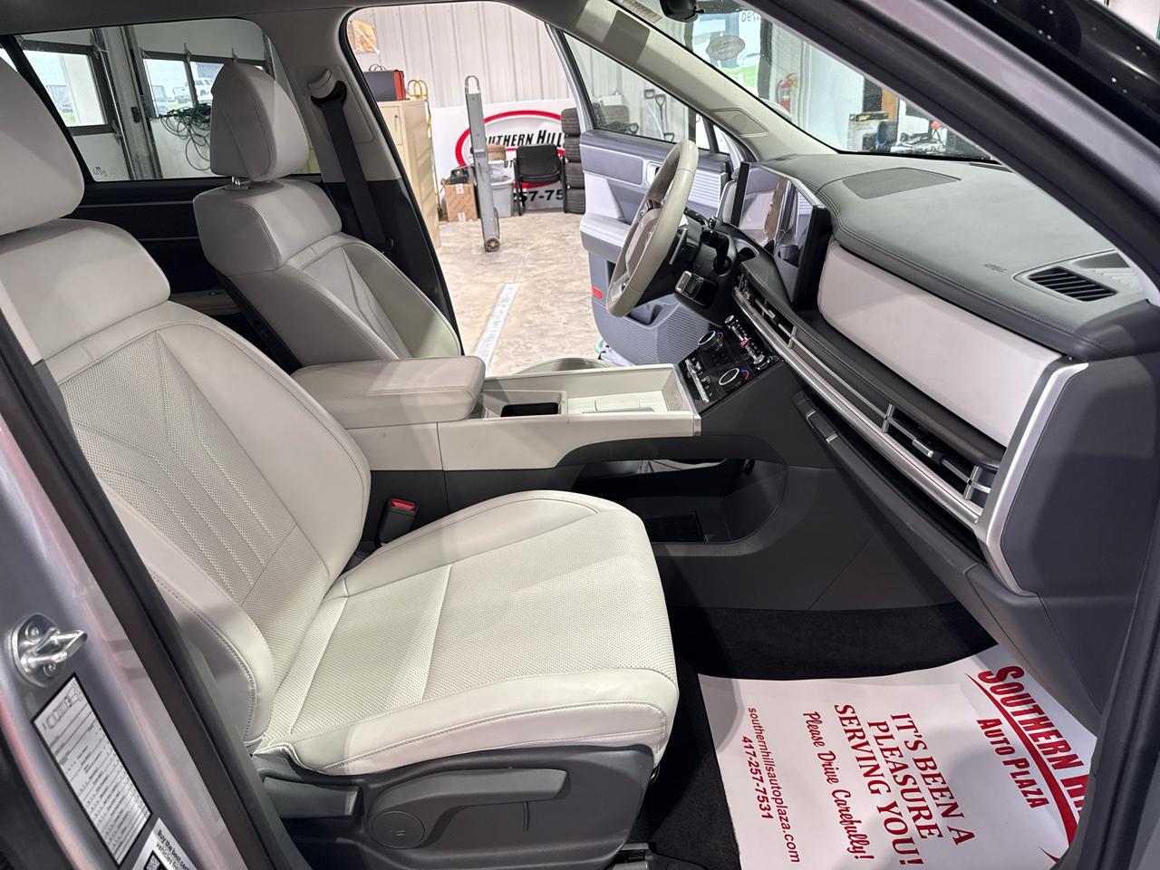 Hyundai Santa Fe SEL 4D SUV FWD 2.5L 2025