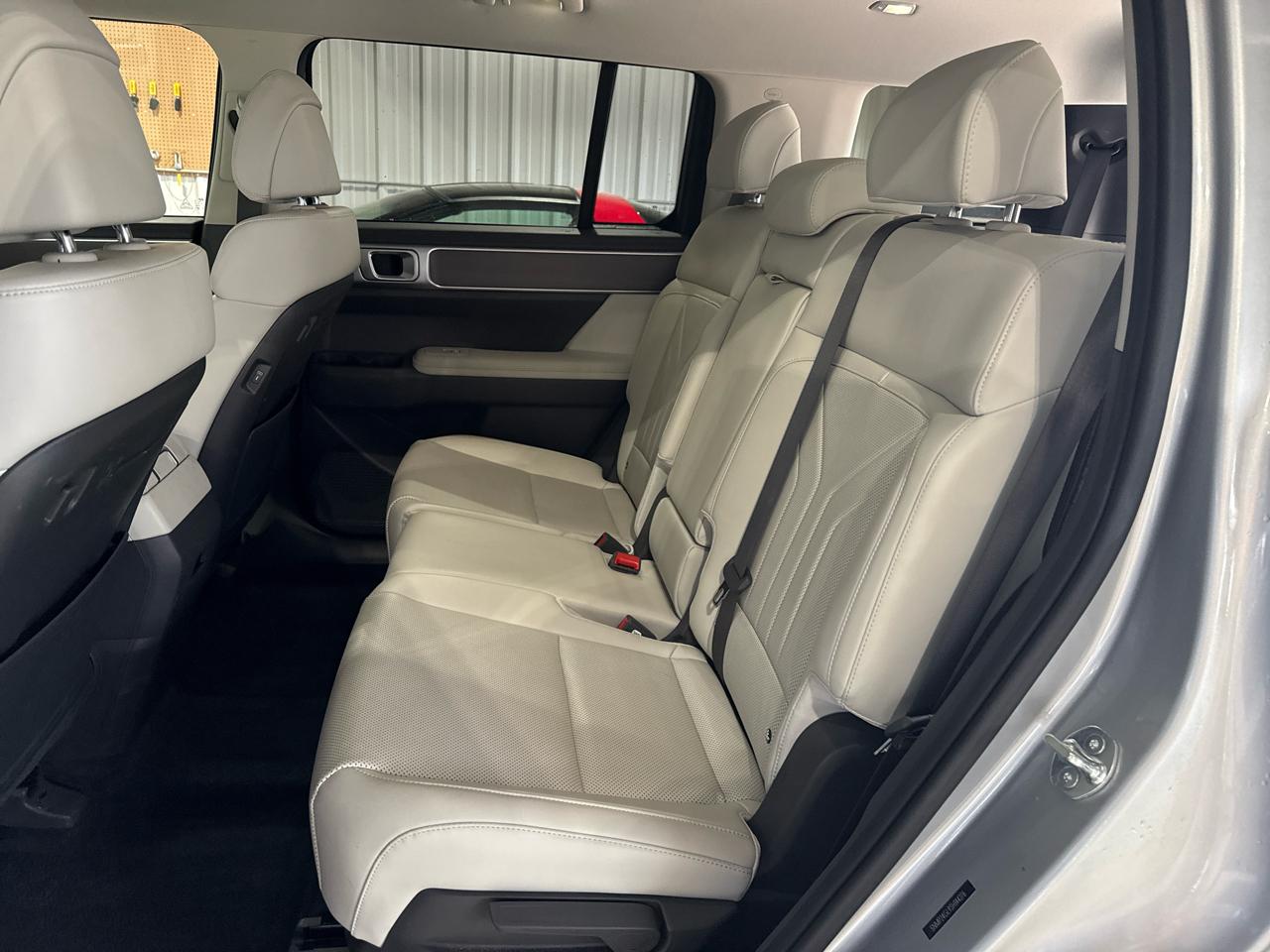 Hyundai Santa Fe SEL 4D SUV FWD 2.5L 2025