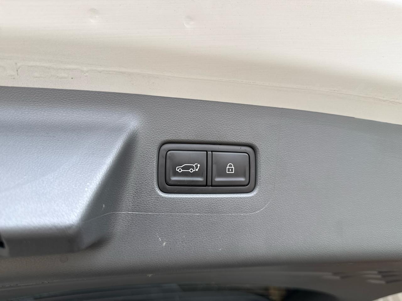 Hyundai Santa Fe SEL 4D SUV FWD 2.5L 2025