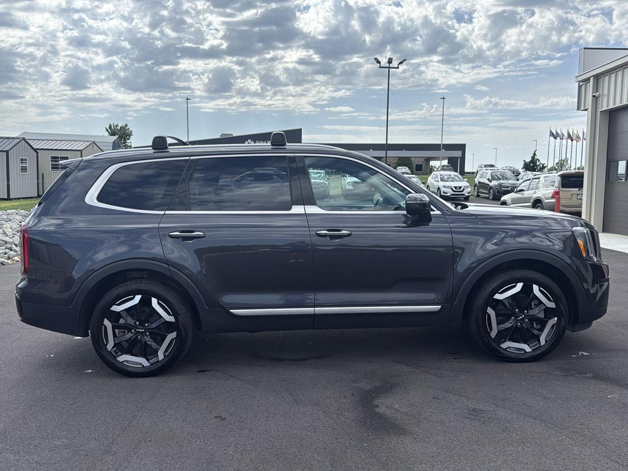 Kia Telluride S 4D SUV AWD 2025