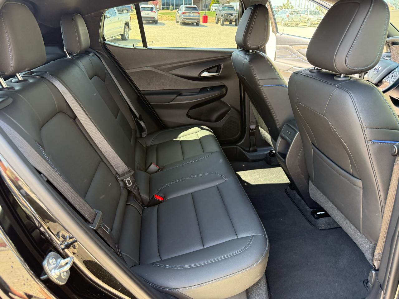 Buick Envista Sport Touring 4D SUV FWD 2024