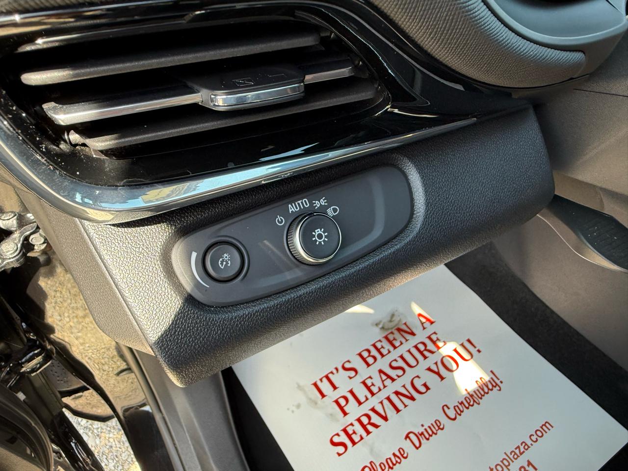 Buick Envista Sport Touring 4D SUV FWD 2024