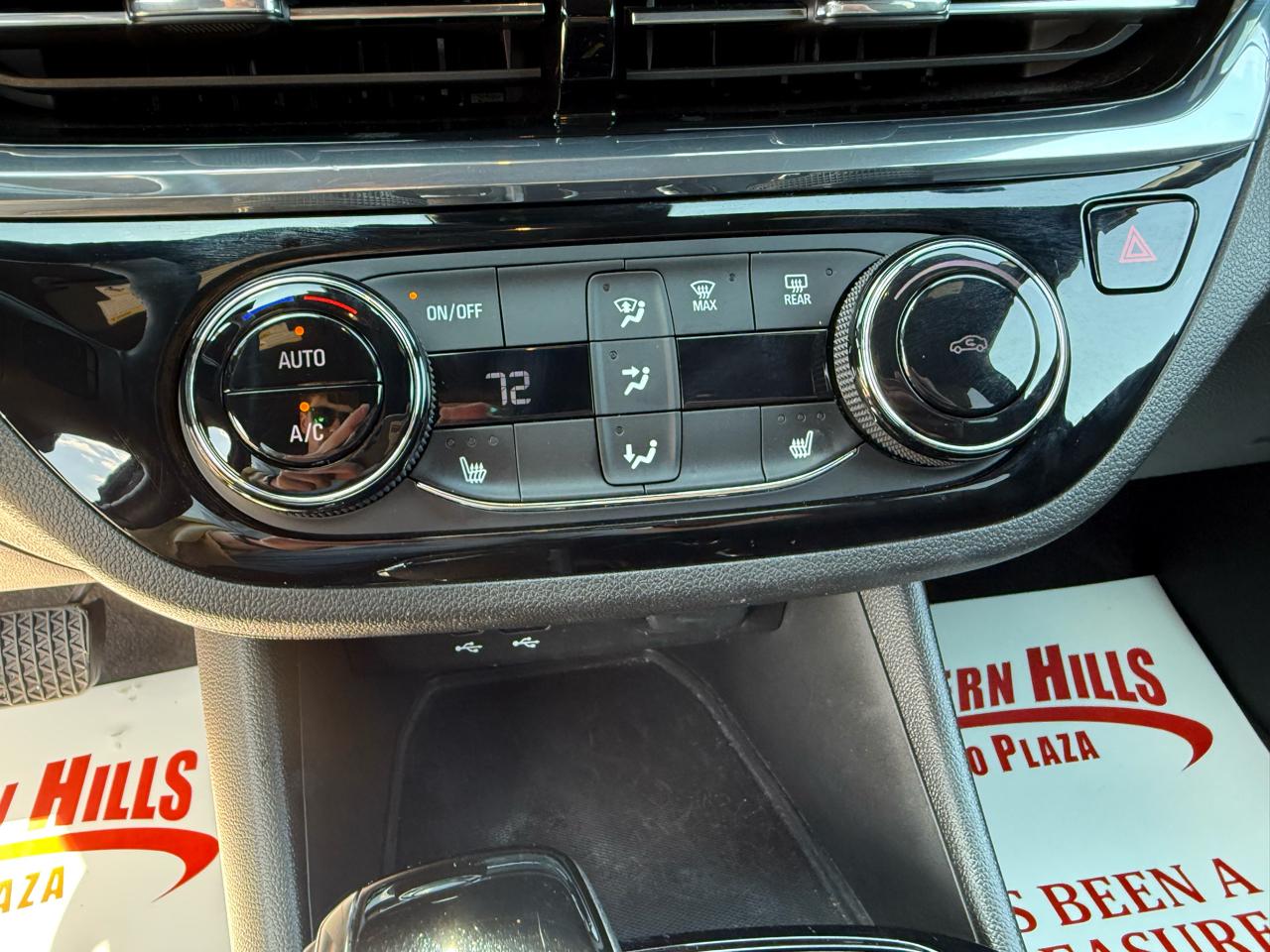 Buick Envista Sport Touring 4D SUV FWD 2024