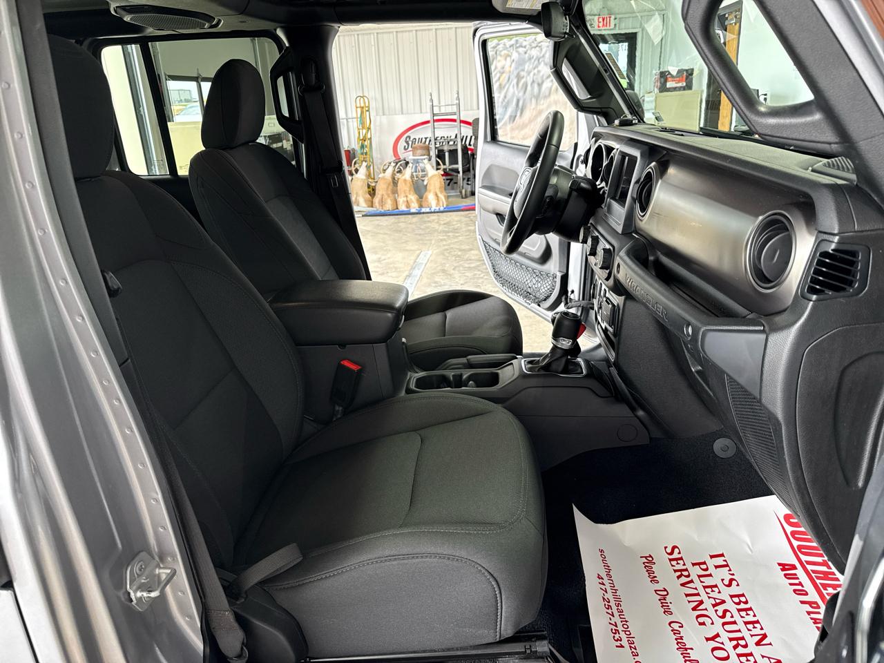 Jeep Wrangler Unlimited Sport 4D SUV 4WD 2019