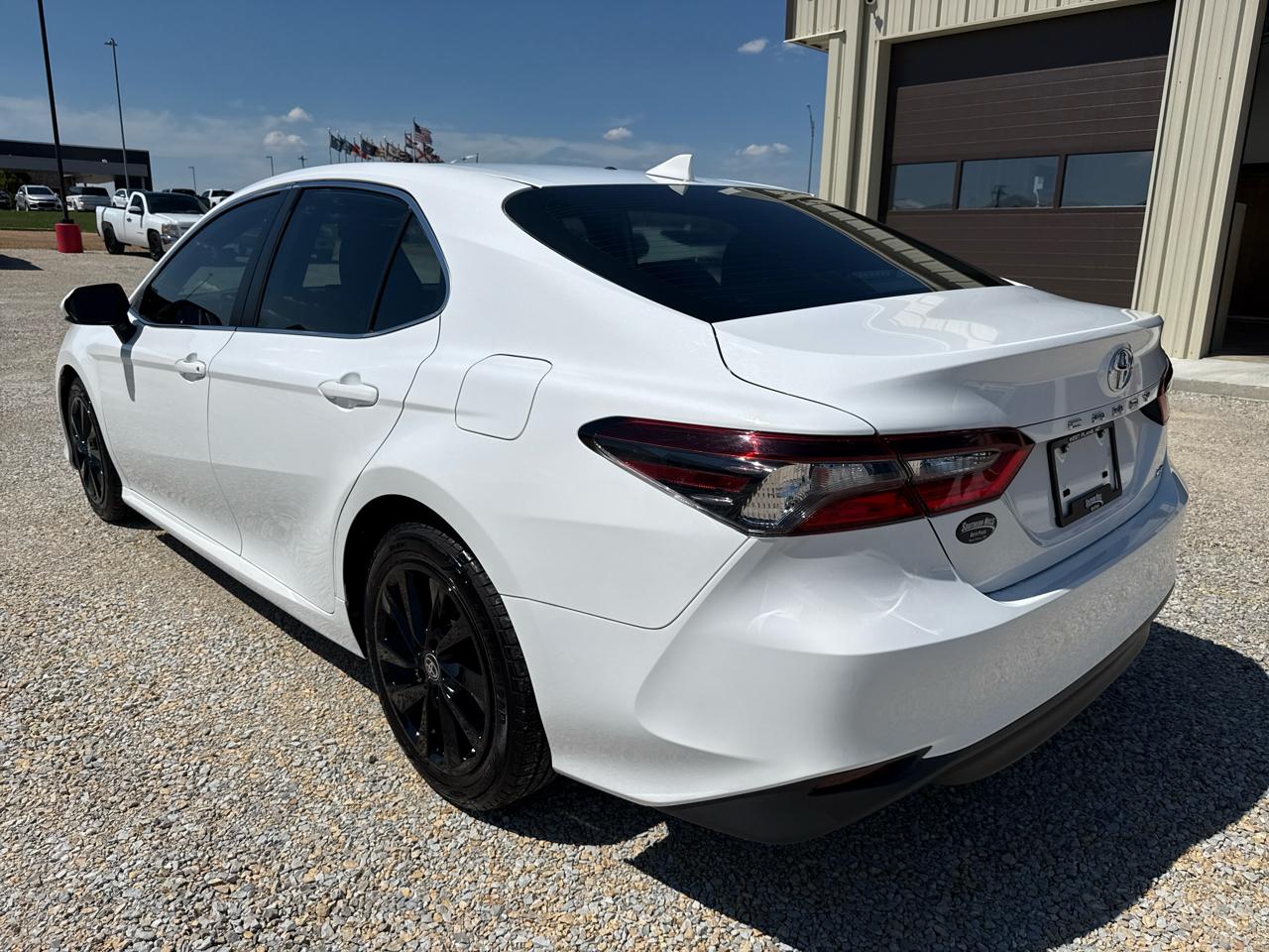 Toyota Camry LE 4D Sedan 2021