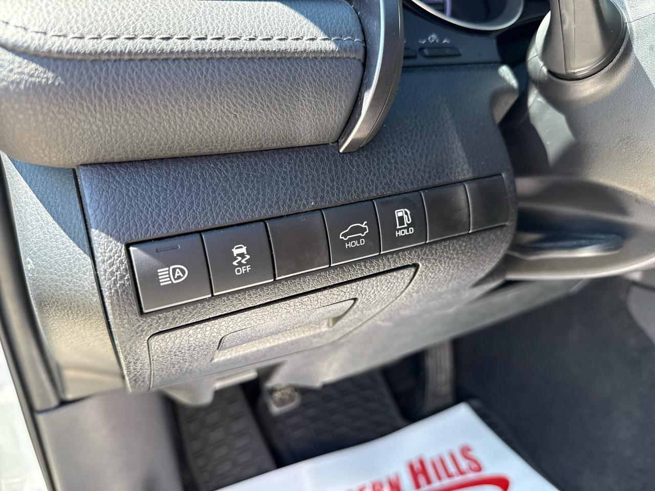 Toyota Camry LE 4D Sedan 2021