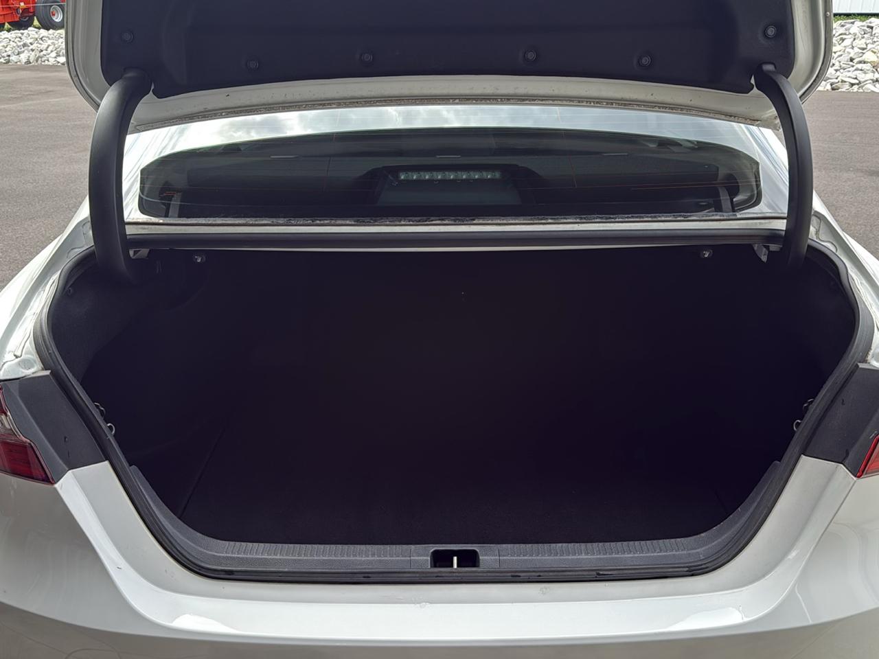 Toyota Camry LE 4D Sedan 2021