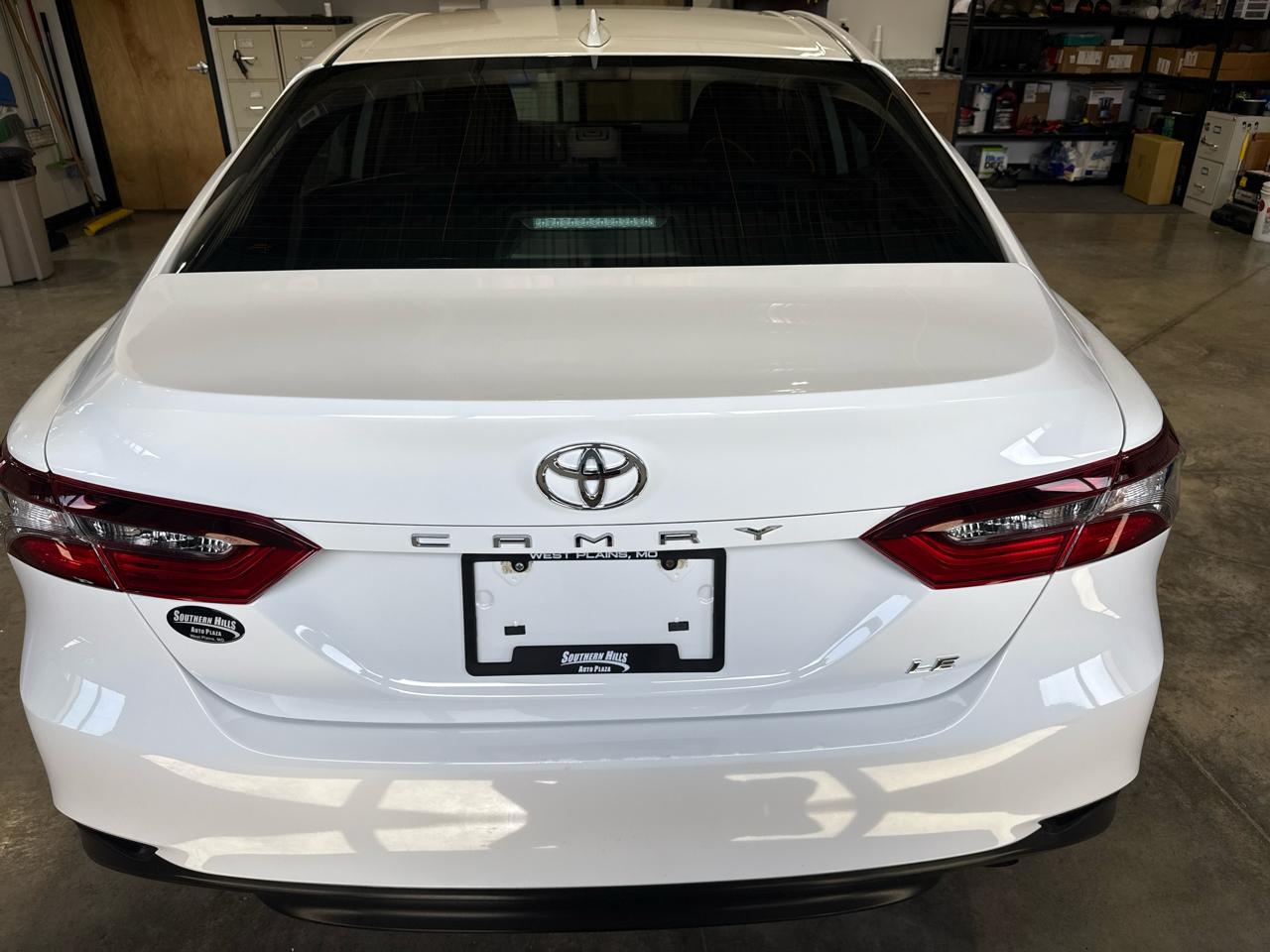 Toyota Camry LE 4D Sedan 2021