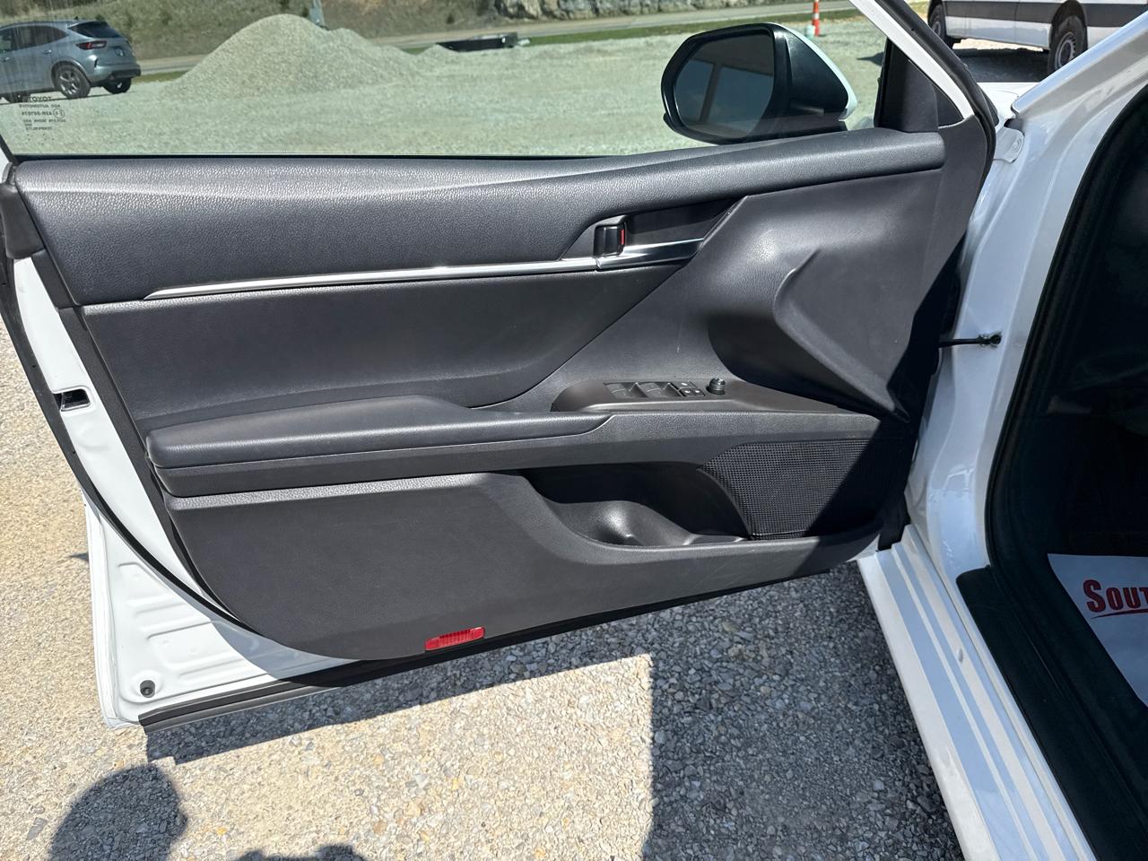 Toyota Camry LE 4D Sedan 2021