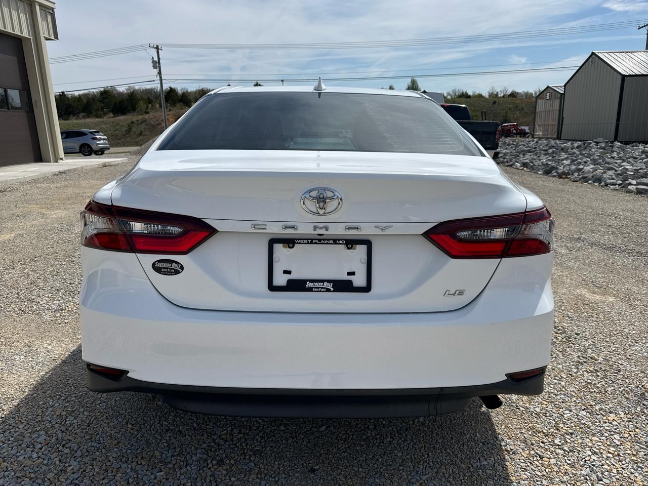 Toyota Camry LE 4D Sedan 2021