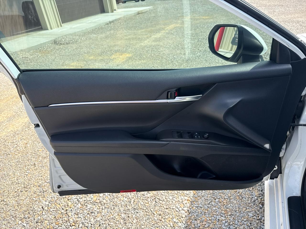 Toyota Camry LE 4D Sedan 2021