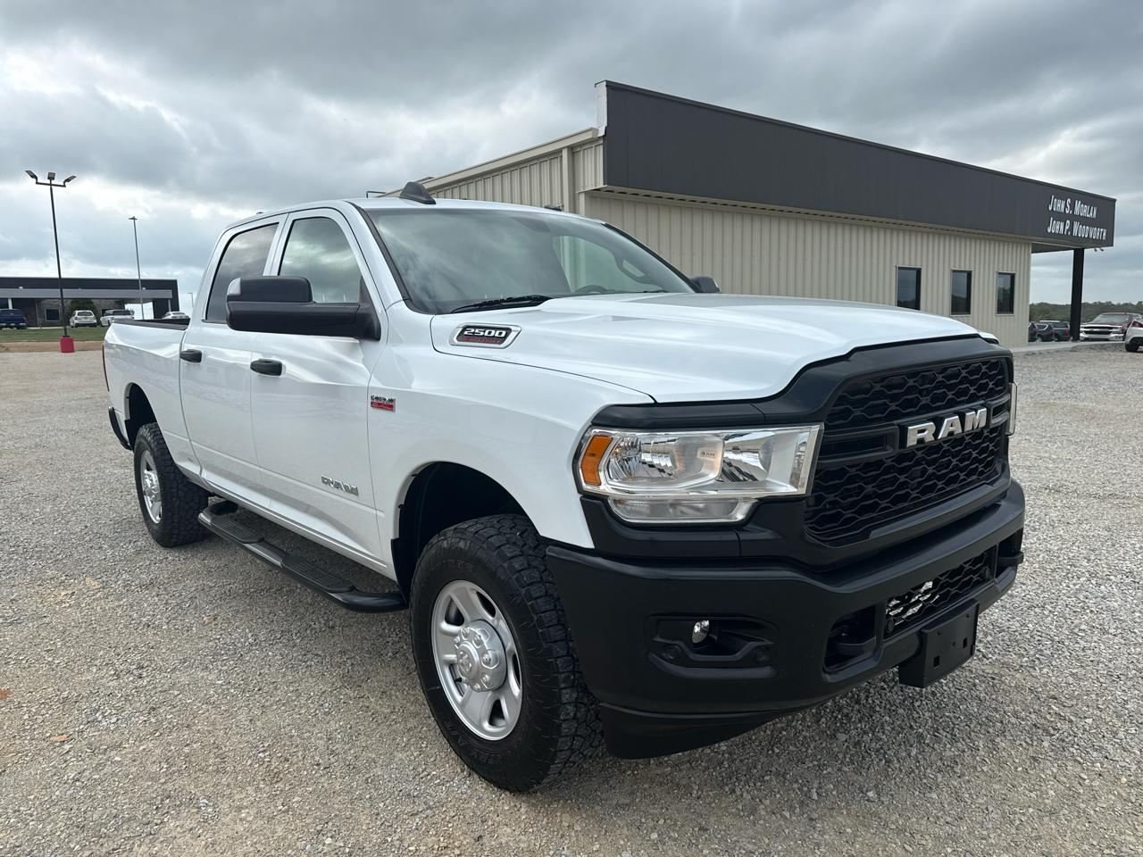 RAM 2500 Tradesman Crew Cab 4WD SWB 2022