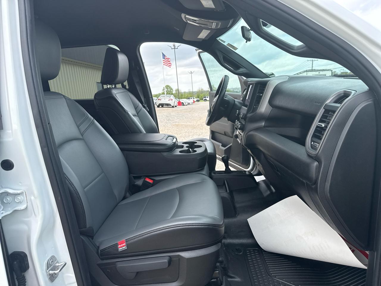 RAM 2500 Tradesman Crew Cab 4WD SWB 2022