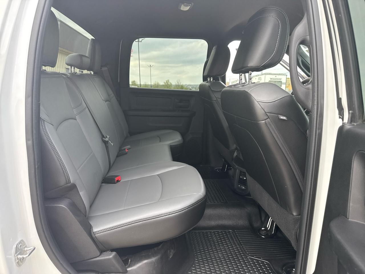 RAM 2500 Tradesman Crew Cab 4WD SWB 2022